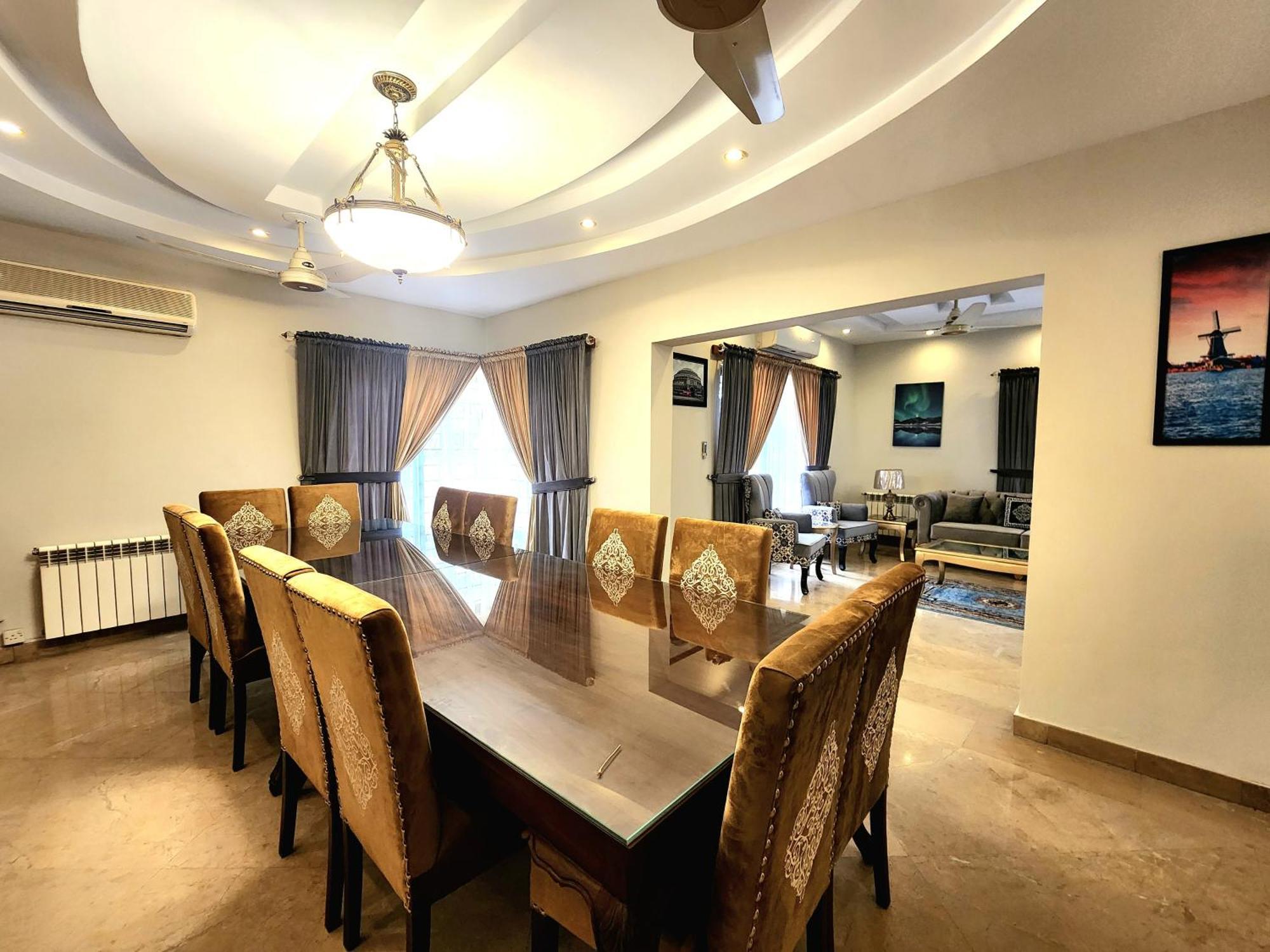 The Millenial Apartments & Suites Bahria Town Rawalpindi Room photo
