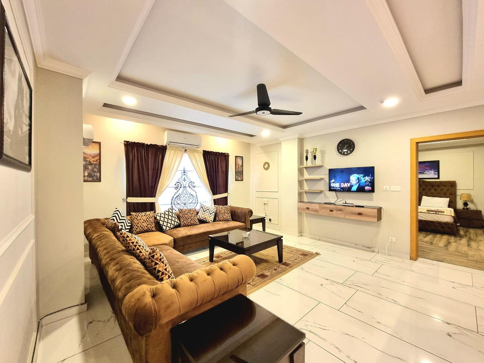 The Millenial Apartments & Suites Bahria Town Rawalpindi Room photo