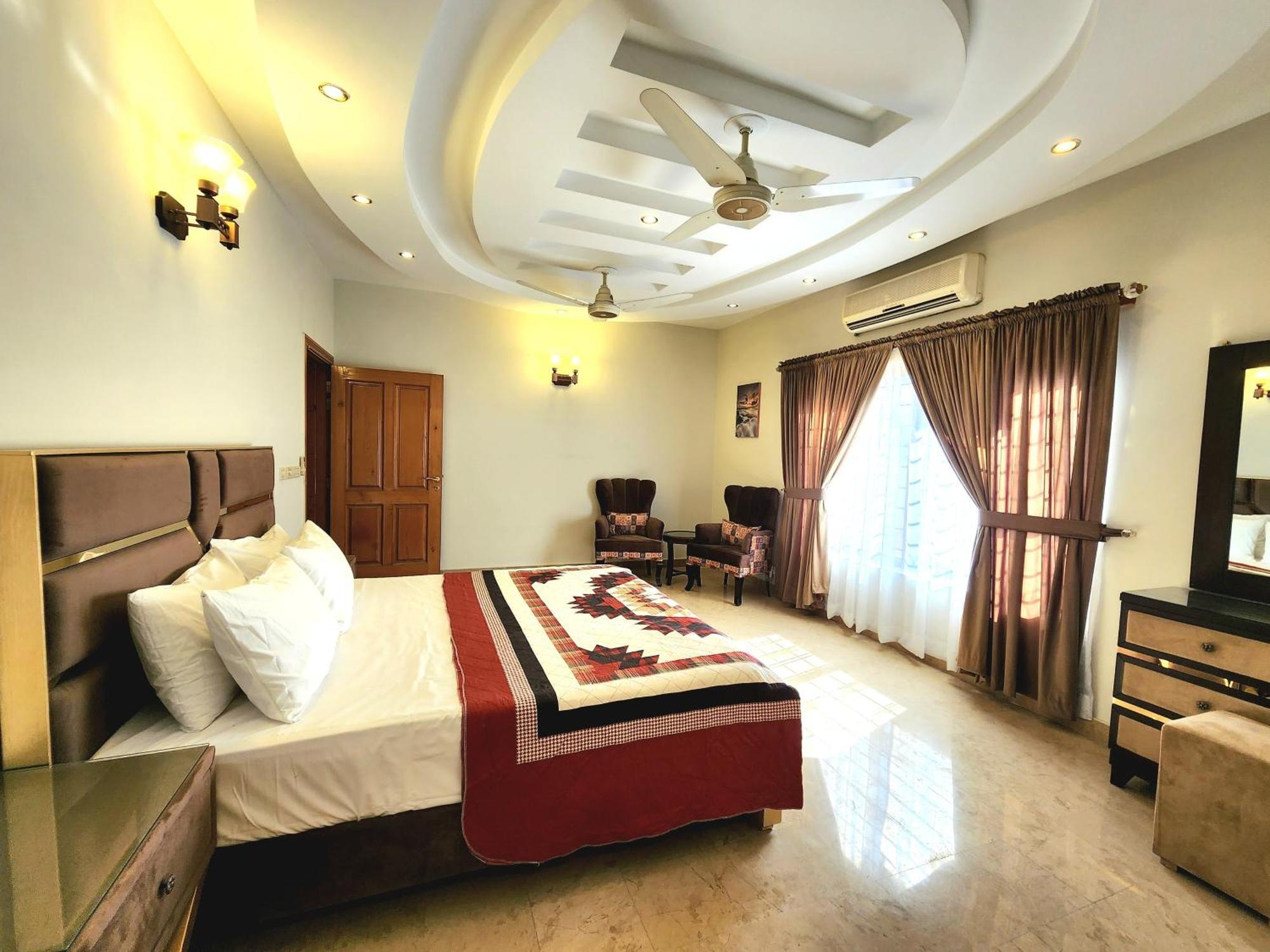 The Millenial Apartments & Suites Bahria Town Rawalpindi Room photo