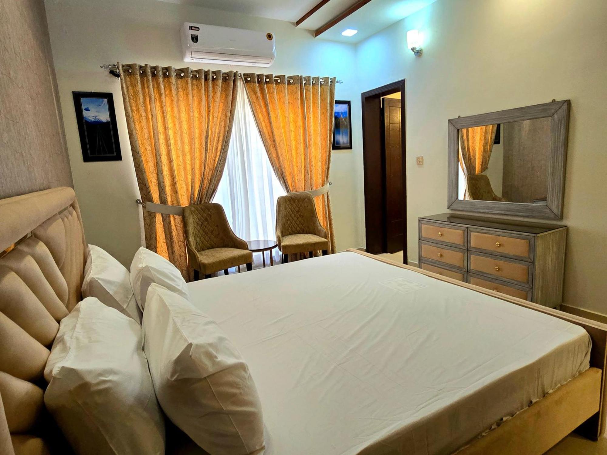 The Millenial Apartments & Suites Bahria Town Rawalpindi Room photo