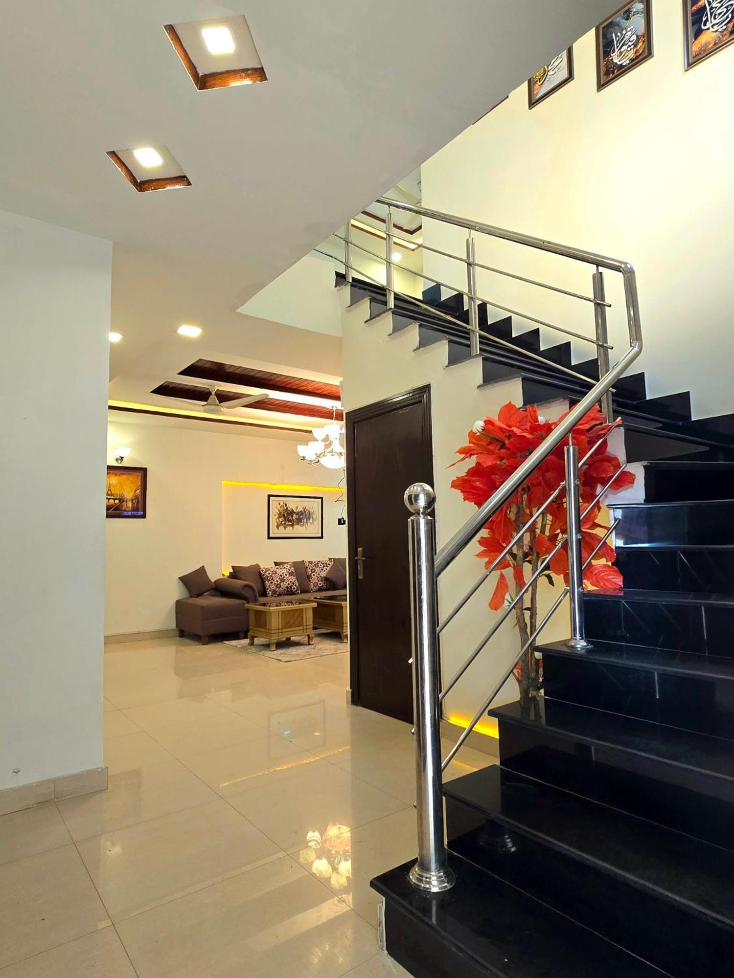 The Millenial Apartments & Suites Bahria Town Rawalpindi Room photo